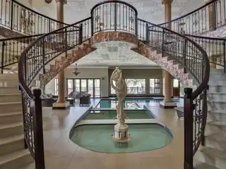 Modern Masterpiece Overlooking the Water’s Edge