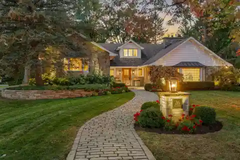 Charming Family Home Steps from Scenic Park