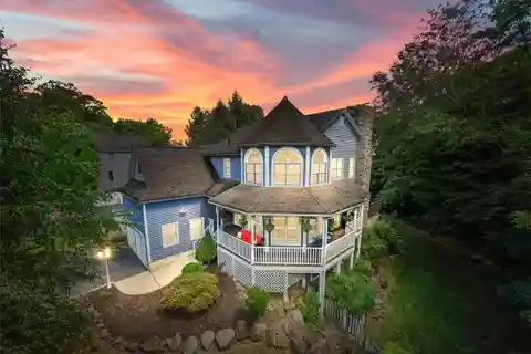 Victorian Charm with Hudson River Views