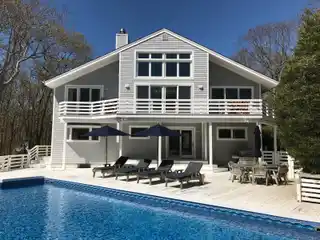 Wonderful Light-filled Rental Home