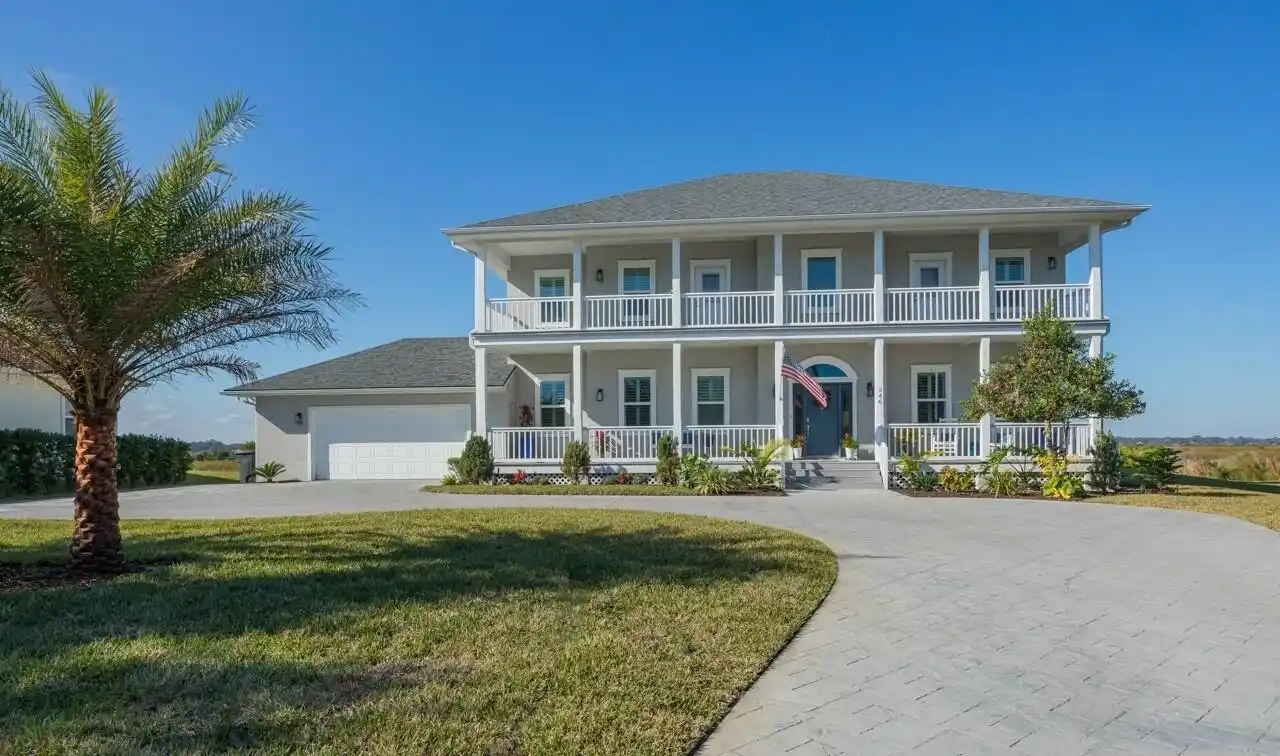 Luxurious Waterfront Property in Prestigious Marsh Creek