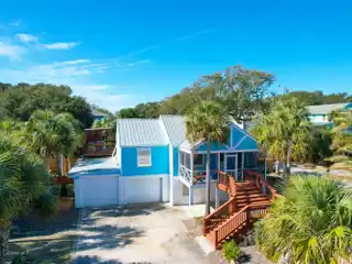Recently Updated Home Steps to the Beach