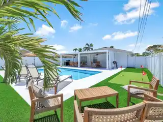 Fully Remodeled Home in Naples Park