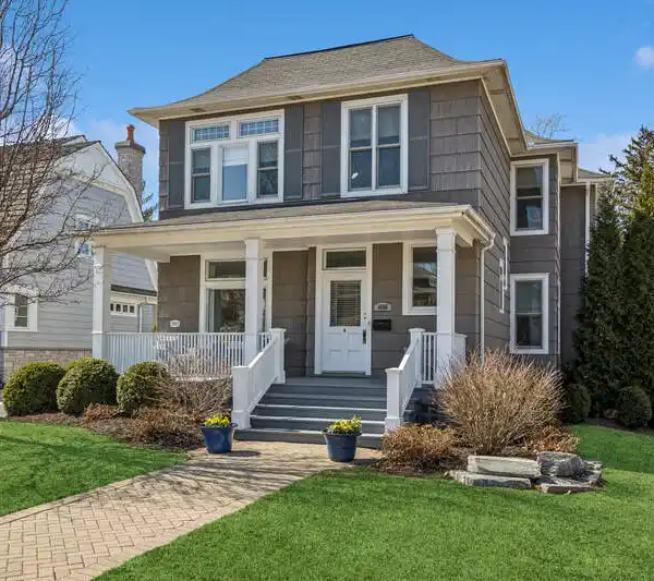 BLEND OF MODERN UPDATES WITH TIMELESS CHARM IN PERFECT LOCATION