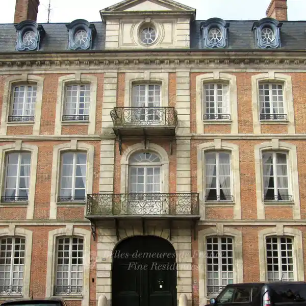 MAGNIFICENT PRIVATE MANSION