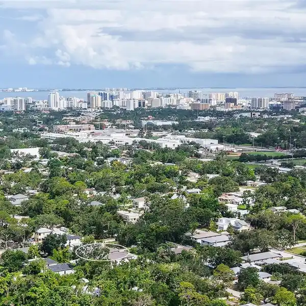 LUXURIOUS NEW CONSTRUCTION HOME IN ARLINGTON PARK