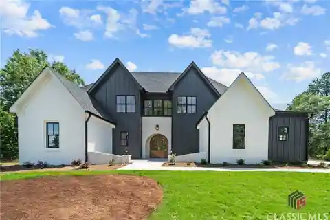 Stunning New Construction Home
