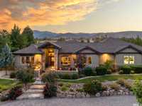 QUIET, PEACEFUL COUNTRY LIVING