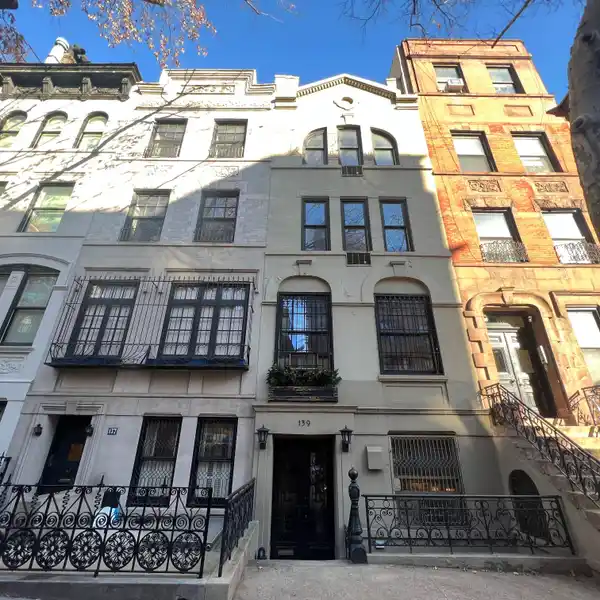 THE STEFAN CAVALLO HOUSE