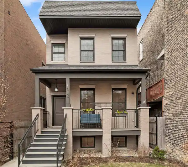BEAUTIFUL ALL-BRICK HOME IN WICKER PARK