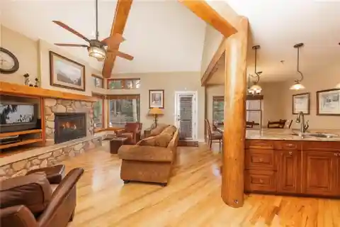 Rare Remodeled End Unit Townhome
