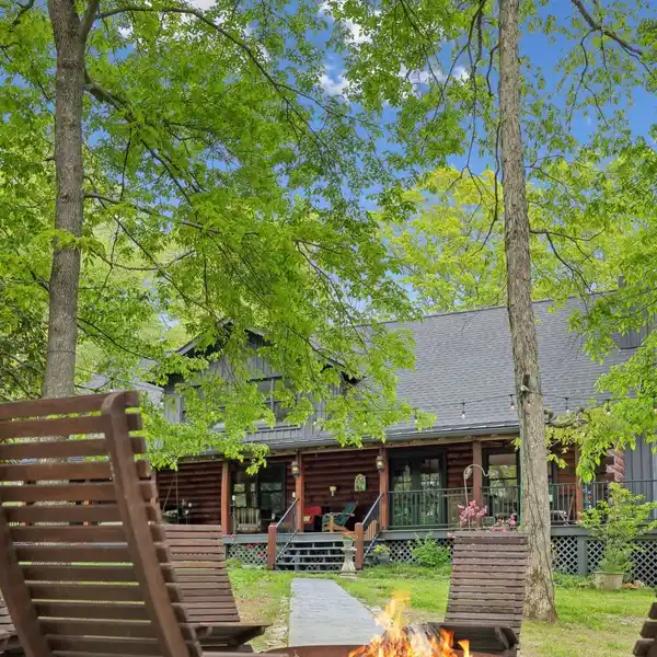 COUNTRYSIDE SERENITY MEETS LUXURY LIVING