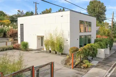 Modern Industrial Loft with Designer Finishes & Dual Use