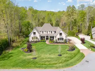 Builder's Home with Endless Features