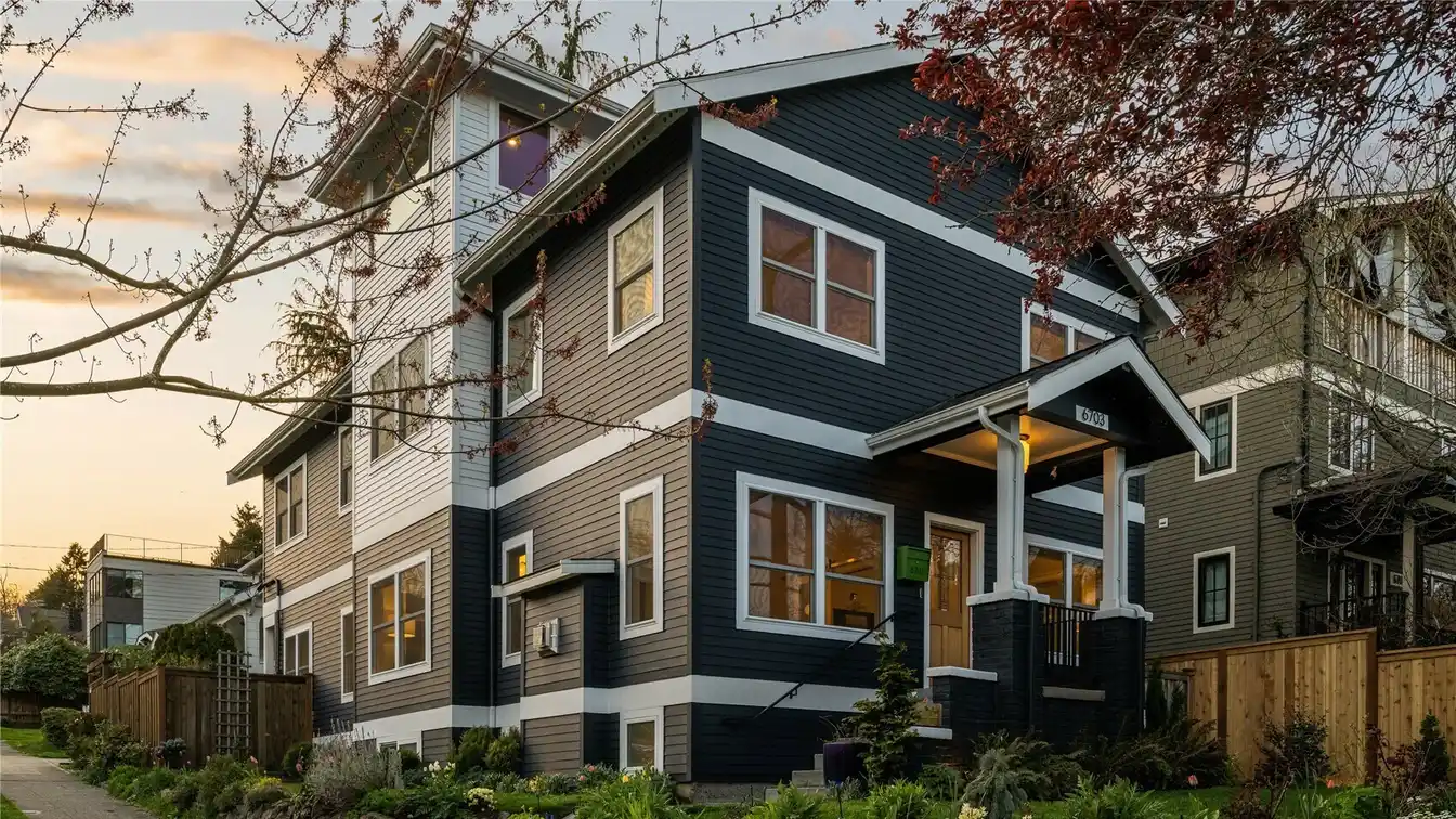Craftsman Sensibility Paired Seamlessly with Modern Luxury