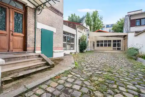 Unique Townhouse in the Heart of Charenton