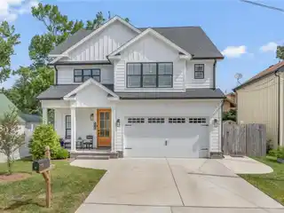 Modern Coastal Living Minutes from Oceanfront