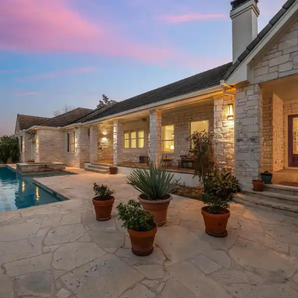 MOVE-IN-READY HOME