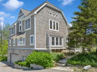 Harbor House