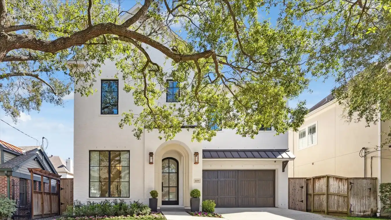 Inviting Recent Construction Home