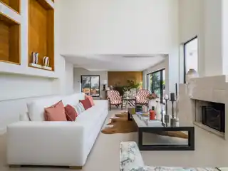Five Bedroom House with Garden, Pool and Rooftop in Aldeia De Juzo