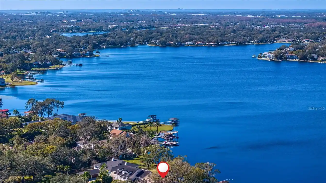 Elegant Estate on Lake Carroll