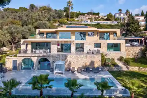 Exceptional Villa with Panoramic Views of the Mediterranean Sea