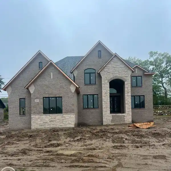 CUSTOM NEW CONSTRUCTION COLONIAL