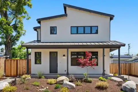 Rare Offering in Pleasure Point