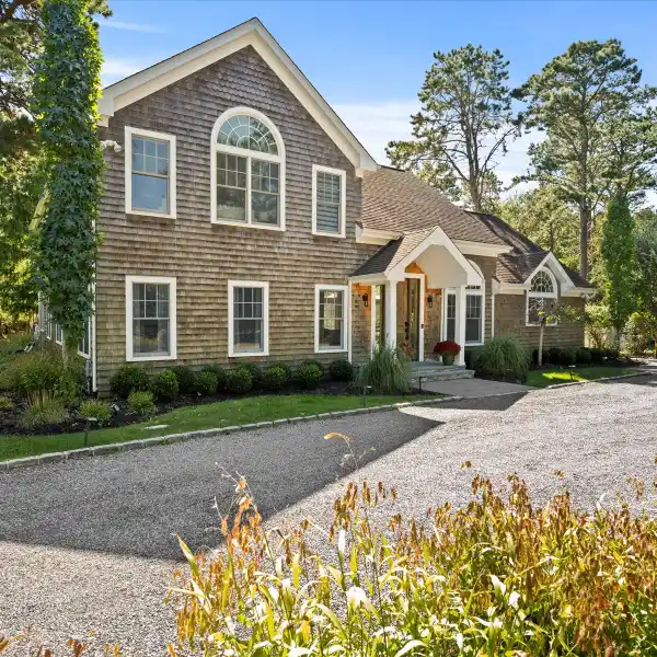 LOVELY RENTAL HOME IN THE ICE POND ESTATES AREA