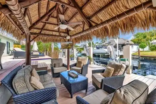WATERFRONT HOME IN POMPANO BEACH