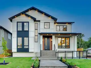 Brand New Custom Home in Prestigious North Glenmore Park