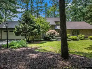 Beautifully Updated Saginaw Hills Home