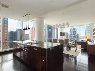Rental in an Iconic Tower