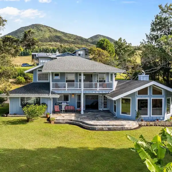 THOUGHTFULLY UPGRADED COUNTRY ESTATE