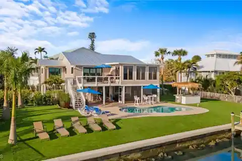 Private Slice of Paradise in the Heart of Fort Myers Beach
