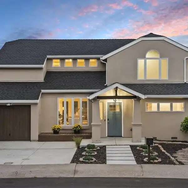 BEAUTIFULLY REIMAGINED RESIDENCE