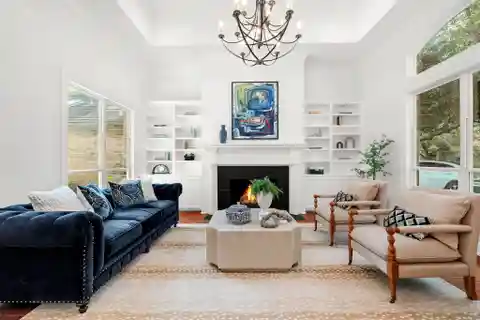 Spectacular Renovation in Lincoln Heights