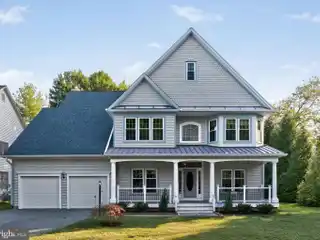 Immaculate Colonial with Grand Interior Upgrades