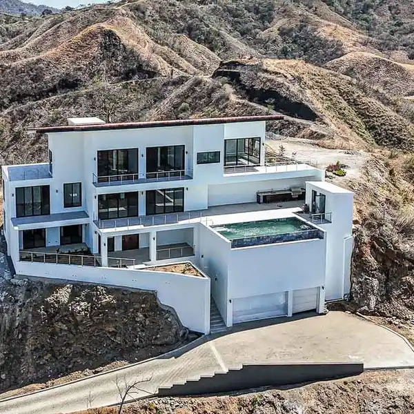 THE NAYARA ESTATE