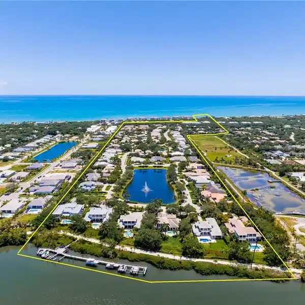 SPACIOUS AND REFINED CONDO IN PALM ISLAND PLANTATION