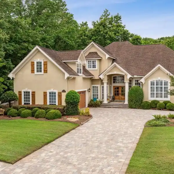 EXQUISITE HOME IN PRESTIGIOUS DEERCREEK COUNTRY CLUB