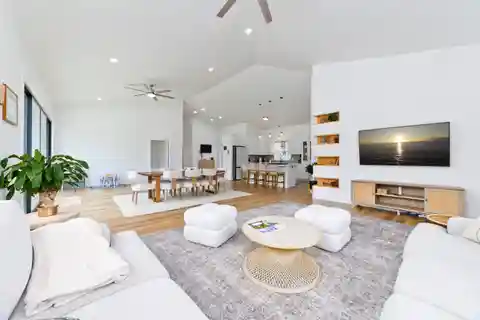 Peaceful Escape in a Gated Community