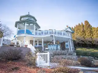 Fabulous Lakefront Home on Beautiful Conneaut Lake