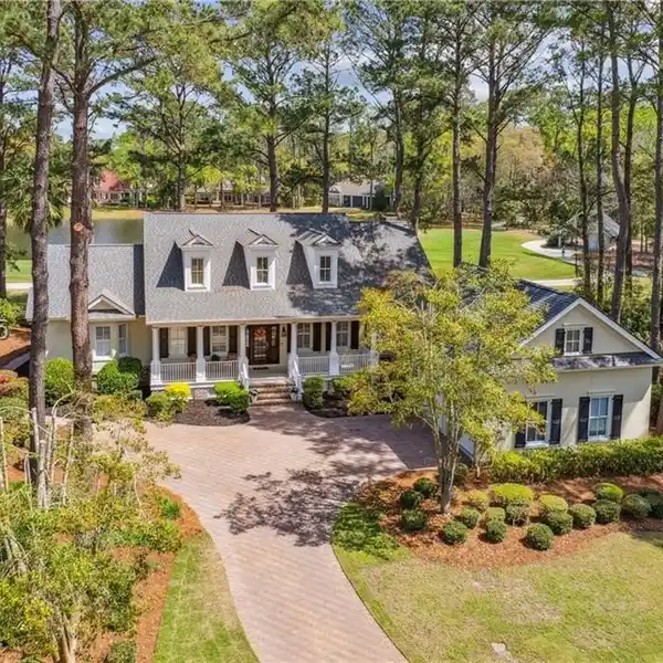 IMMACULATELY MAINTAINED, THIS HOME EXUDES ELEGANCE AND SOPHISTICATION IN EVERY DETAIL.