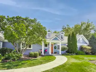 North Shore Home Offering Ranch-Like Living