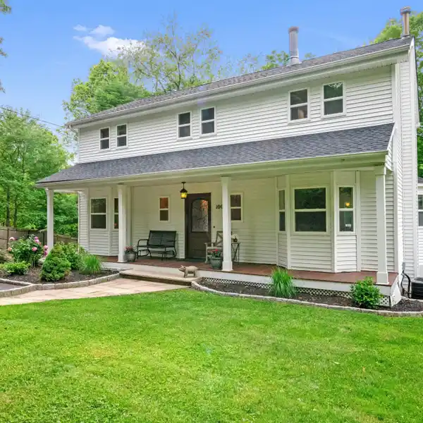 DELIGHTFUL TRADITIONAL COLONIAL