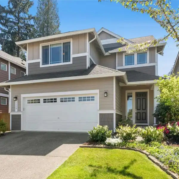 BEAUTIFULLY MAINTAINED HOME IN THE RESERVE AT NORTH CREEK