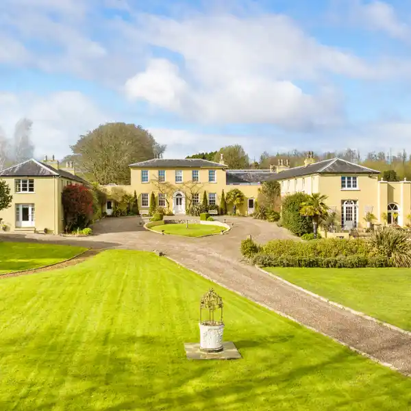 THE BALLINACURRA ESTATE.