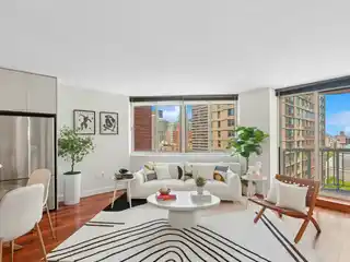 Sun-Drenched Upper East Side Condo